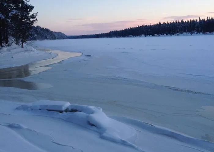 别墅 Hirvikari Rovaniemi *